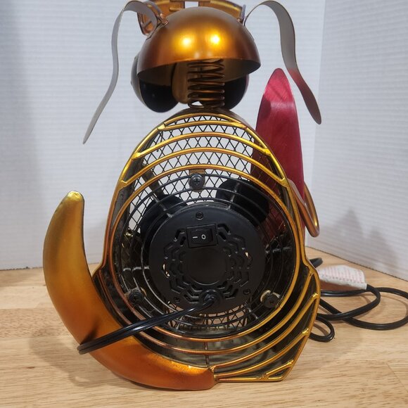 Deco Breeze Decorative Cool Dog Electric Fan Holding Surfboard Metal Table Fan - Picture 5 of 7